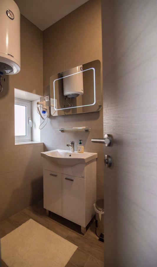 Apartmani Mg 트레빈예 외부 사진